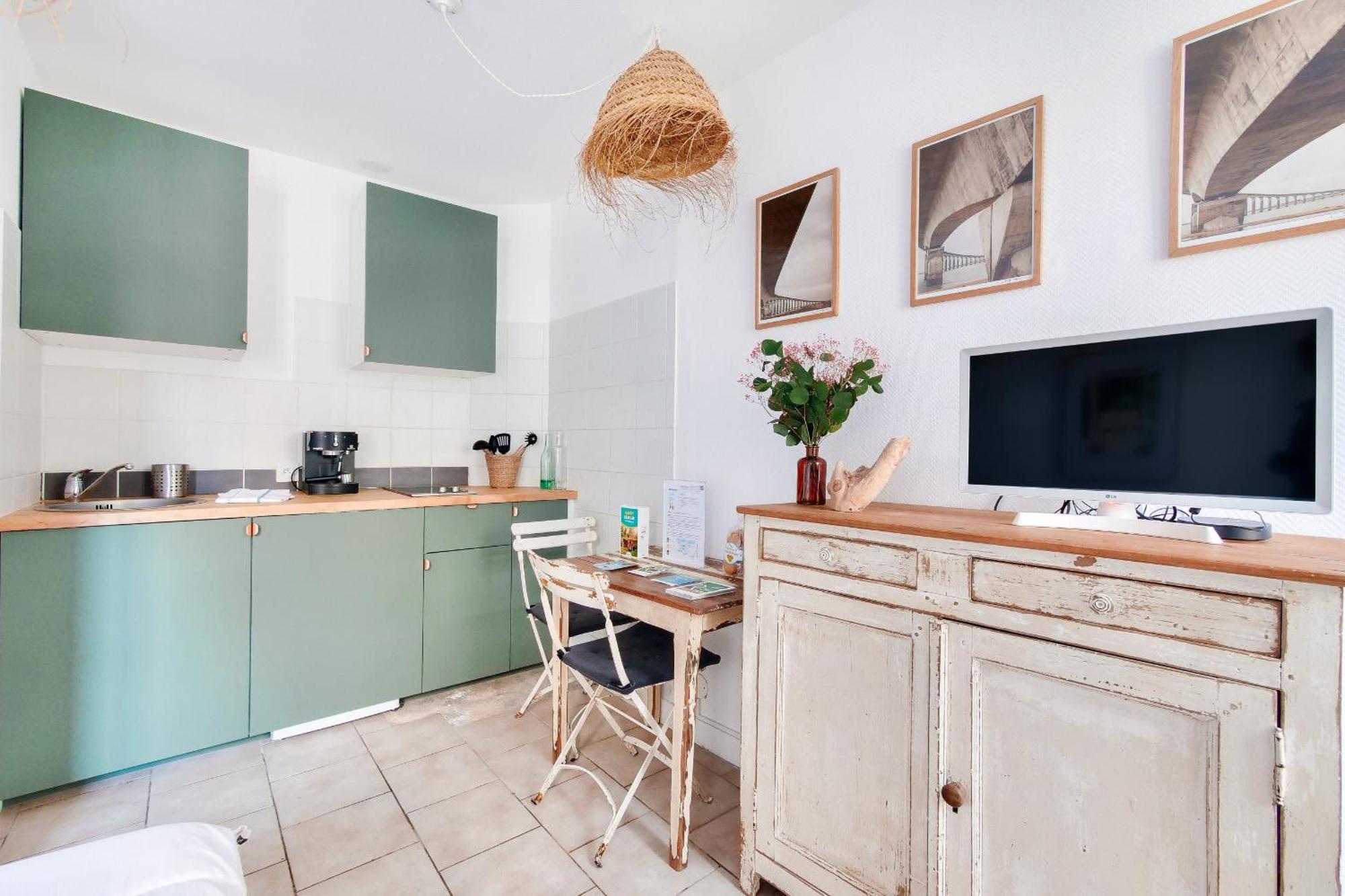 La Suite 24 - Studio Avec Terrasse A 100M Du Port De Saint-Martin-de-Ré Екстериор снимка
