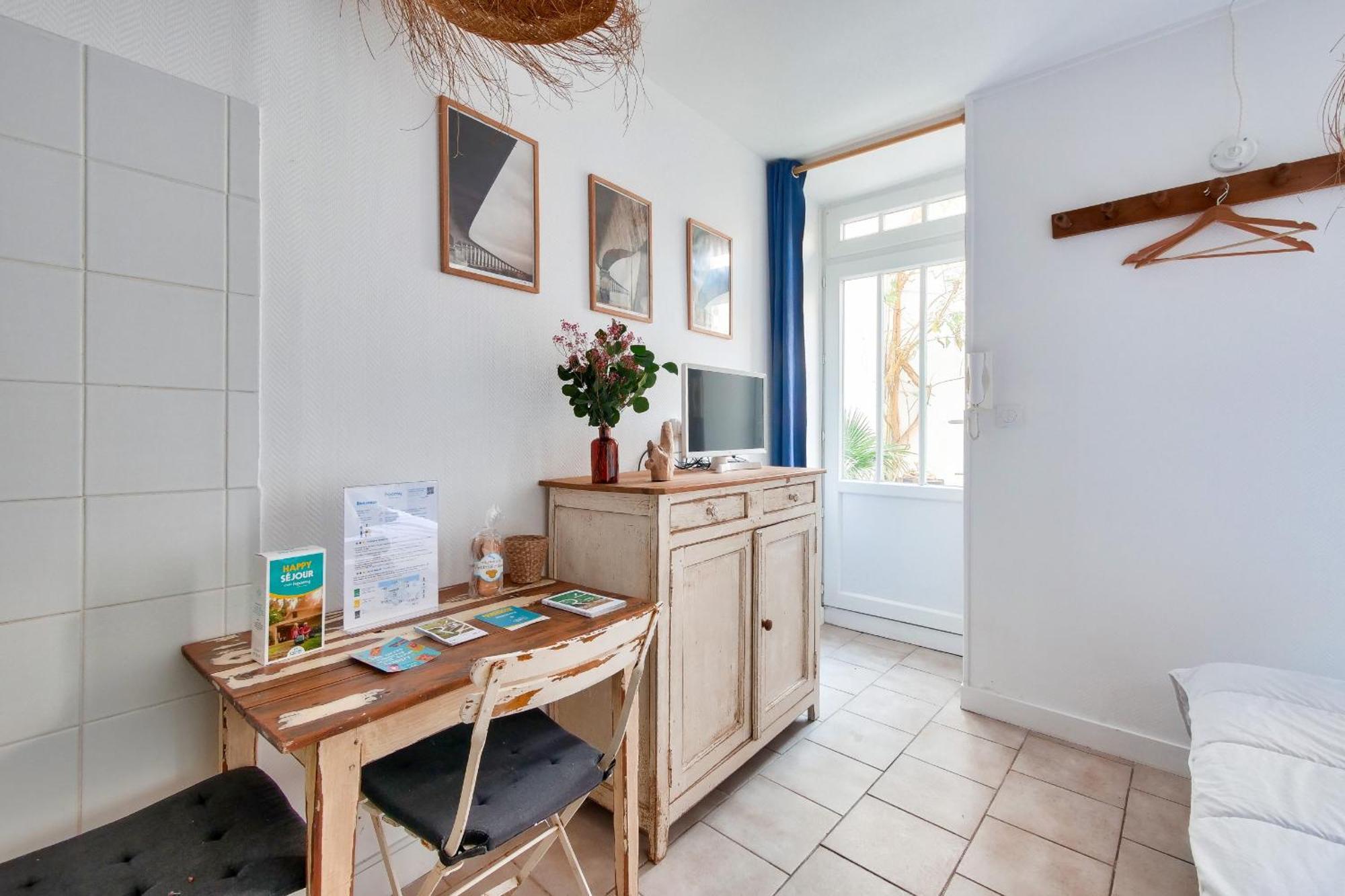 La Suite 24 - Studio Avec Terrasse A 100M Du Port De Saint-Martin-de-Ré Екстериор снимка
