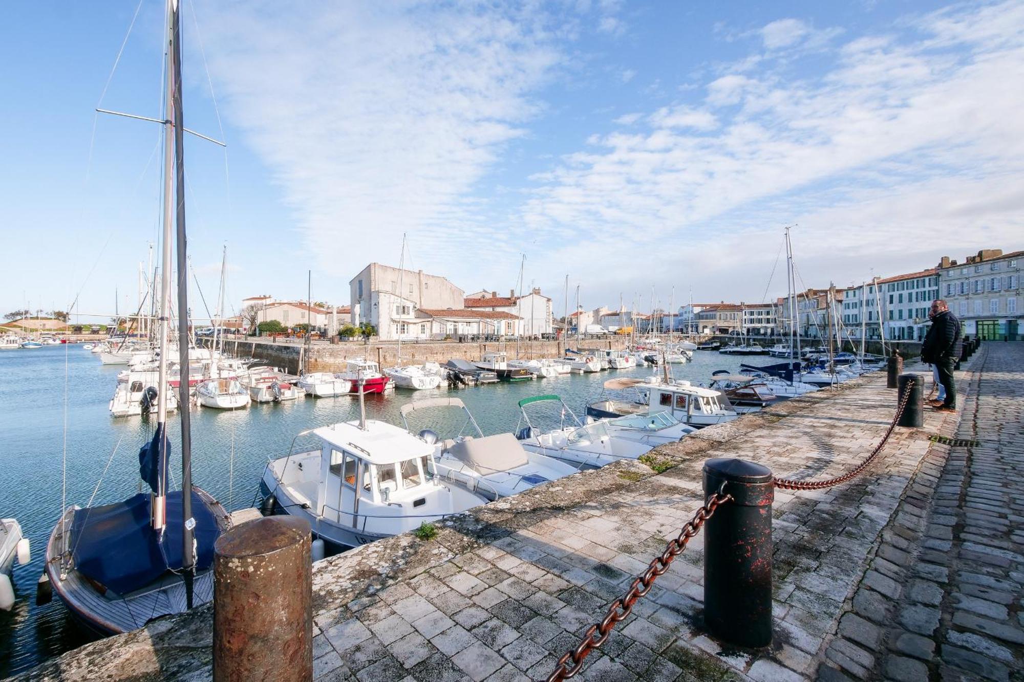 La Suite 24 - Studio Avec Terrasse A 100M Du Port De Saint-Martin-de-Ré Екстериор снимка